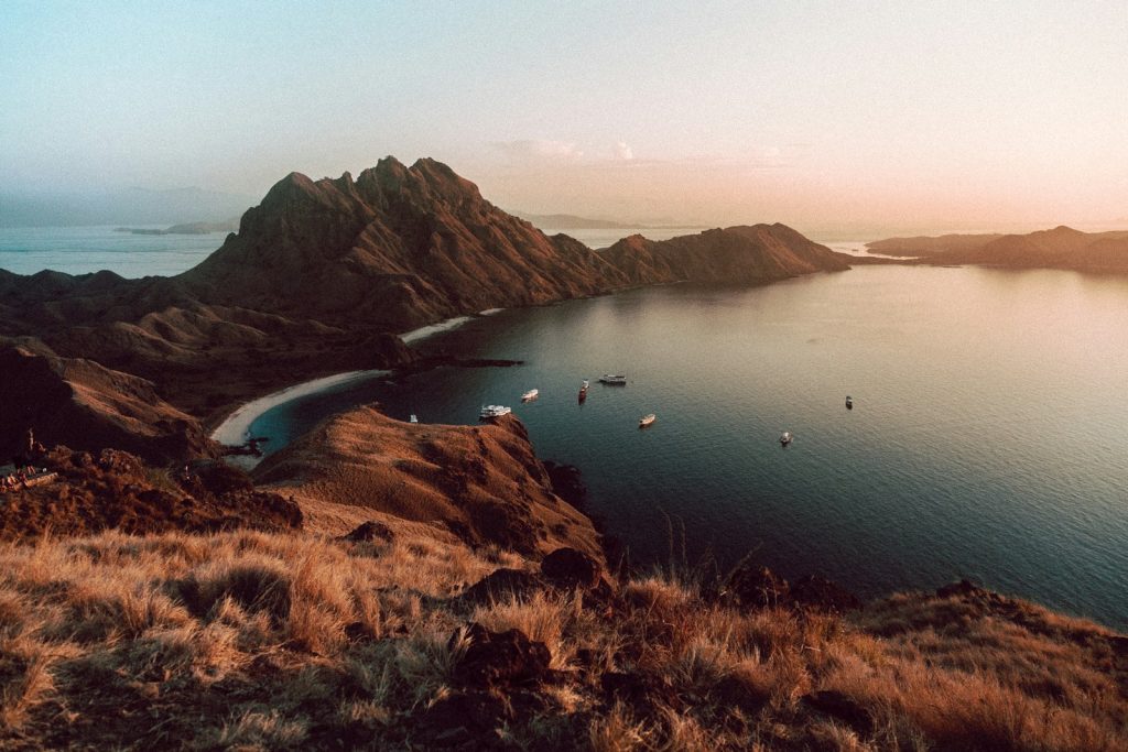 Luxury Komodo Liveaboard 2027: Best Boats, Cabins & Value